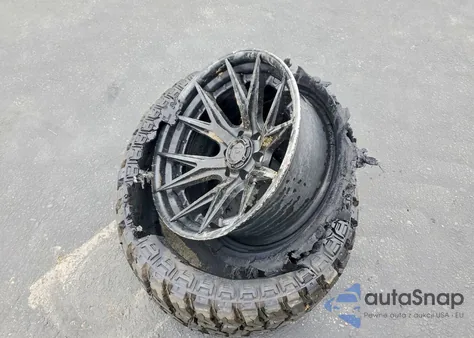 2016 Chevrolet Silverado C1500 Lt from USA, damaged, VIN 3GCPCREC7GG135141